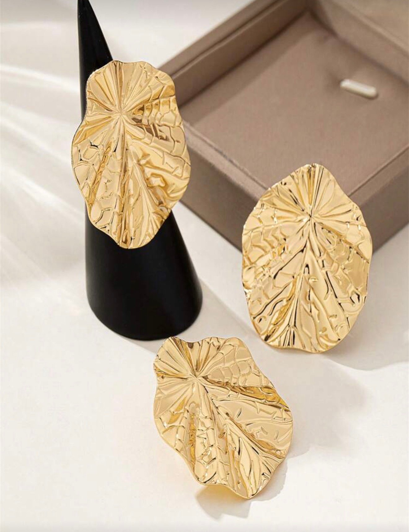 1 set Boucles d'oreilles et bague ensemble de fleur asymétrique géométrique