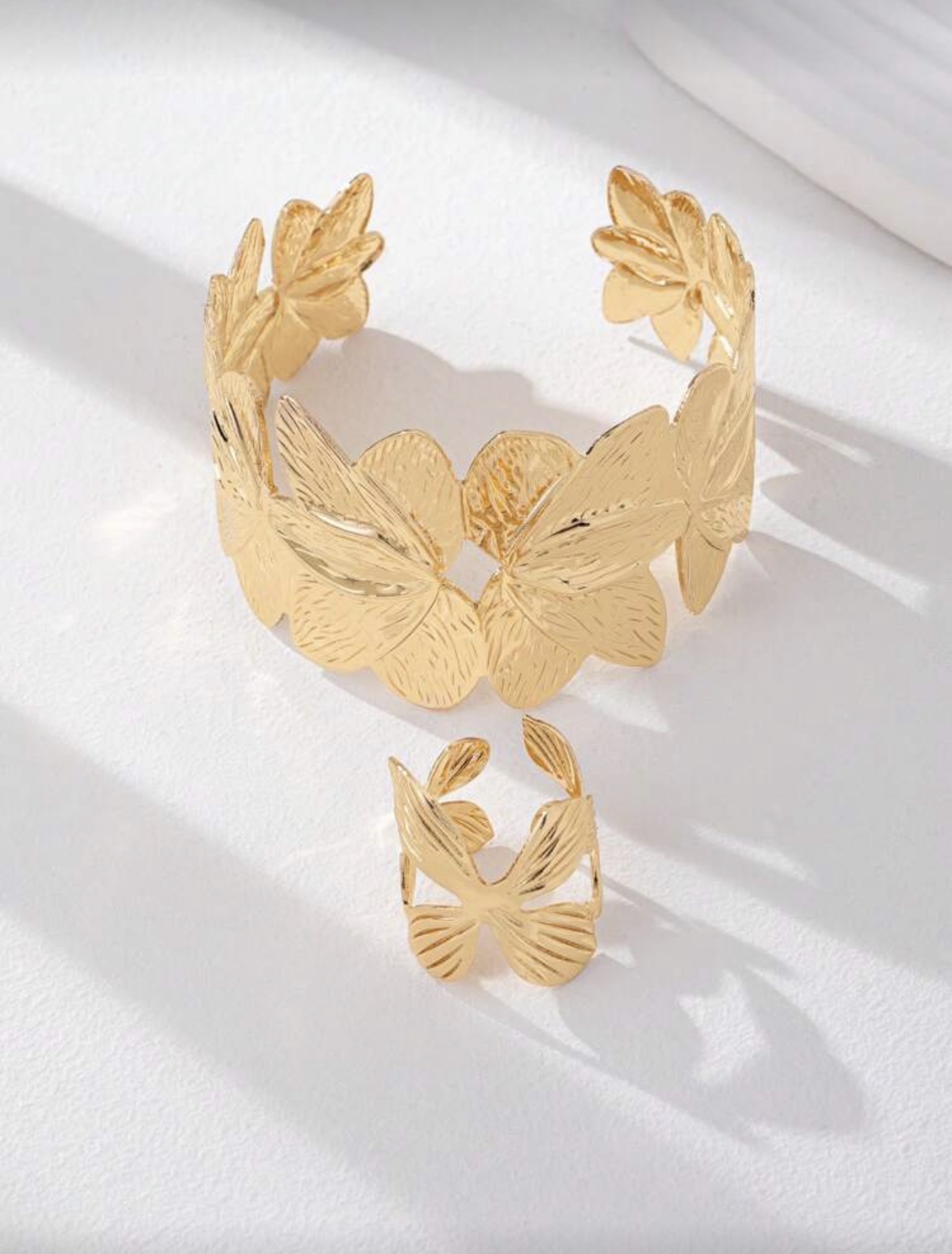 2 pièces Ensemble de bracelet à manchette et bague fleurs